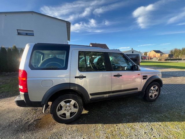 Fahrzeugabbildung Land Rover Discovery TDV6 SE