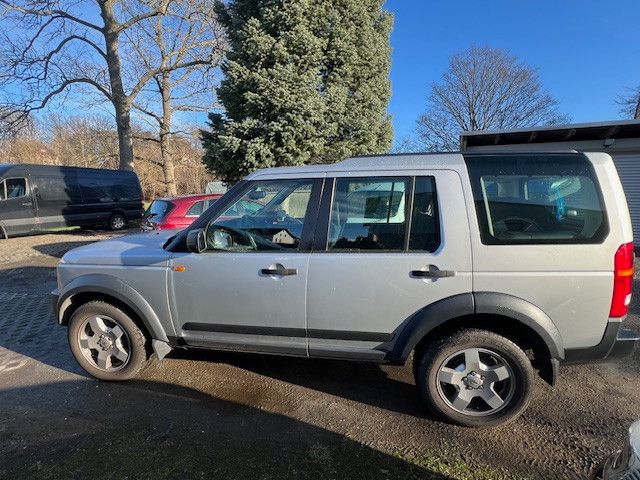 Fahrzeugabbildung Land Rover Discovery TDV6 SE