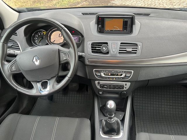 Fahrzeugabbildung Renault Megane III Paris *HU/AU Neu *Lieferung möglich